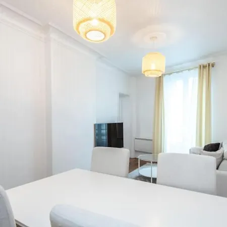 Διαμέρισμα Super Idealement Situe A